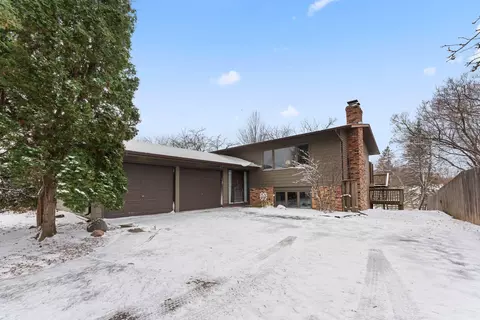 12312 Villaburne Dr, Burnsville, MN 55337