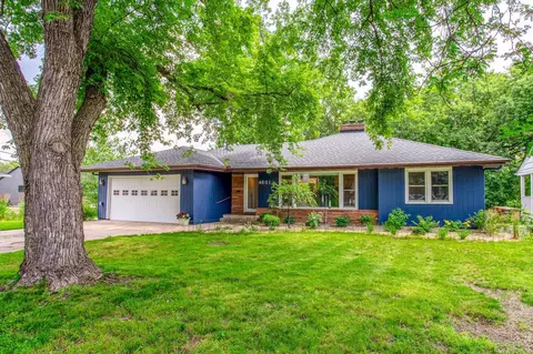4801 Westbrook Ln, Edina, MN 55436