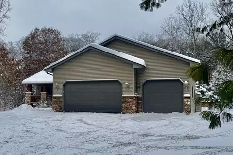 1178 56th St, Hudson, WI 54016