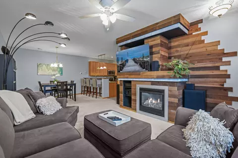 608 Tamarack Trl #906, Farmington, MN 55024