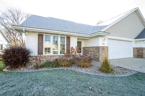 107 Shiloh Ct, Mankato, MN 56001