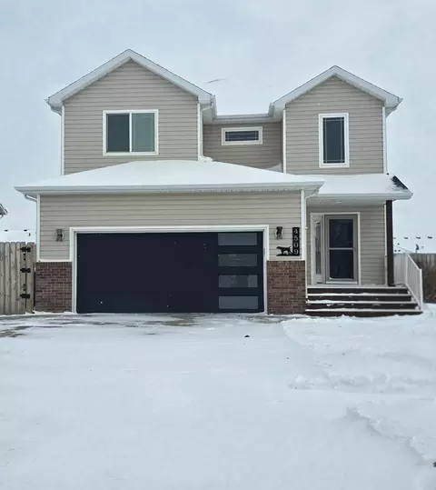 4509 W 11th St W, West Fargo, ND 58078