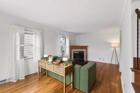 2067 Mesabi Ave, North Saint Paul, MN 55109