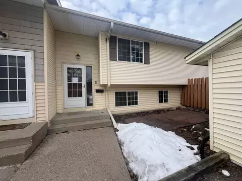 4041 W 125th St #15, Savage, MN 55378