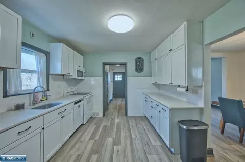 109 E Florida Ave, Gilbert, MN 55741 photo 16