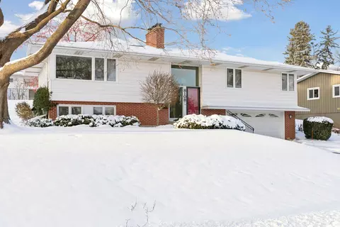 8108 W Franklin Ave, Saint Louis Park, MN 55426