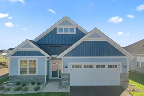 8203 Haywood Dr, Lino Lakes, MN 55014