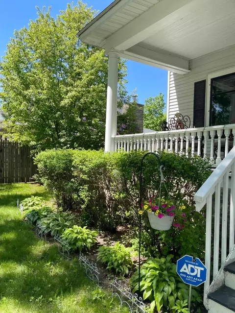 Exterior - 322 8th St NW, Faribault, MN 55021 photo 14 of 18