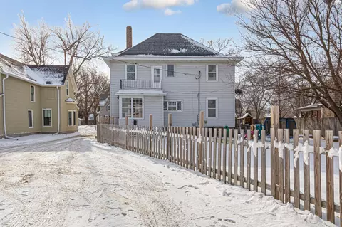 Exterior - 322 8th St NW, Faribault, MN 55021 photo 15 of 18