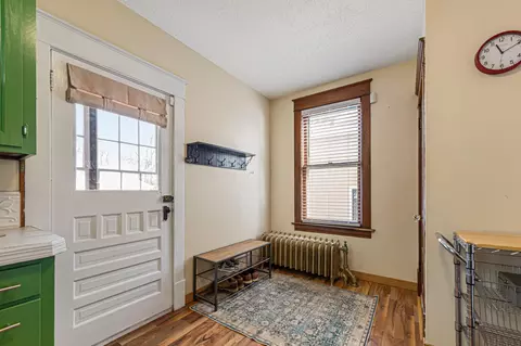 Entry Way - 322 8th St NW, Faribault, MN 55021 photo 5 of 7