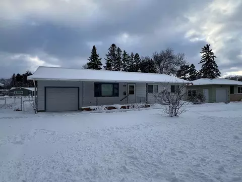 215 Madison Ave SW, Wadena, MN 56482