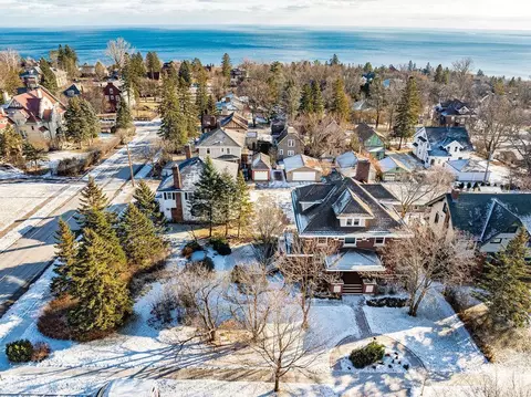 View/Area - 2328 E 3rd St, Duluth, MN 55812 photo 2 of 2