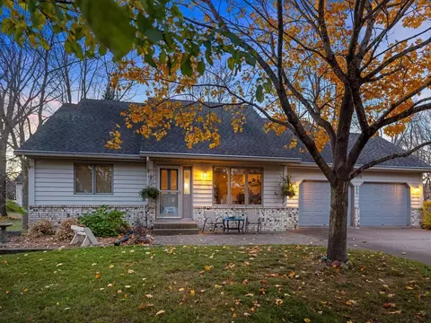 29470 Neal Ave, Lindstrom, MN 55045