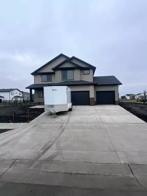 7903 Firefly Ln, Horace, ND 58047