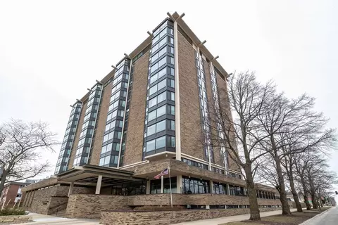 207 5th Ave SW #202, Rochester, MN 55902