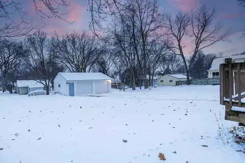 809 S 5th St, Saint Peter, MN 56082 photo 32