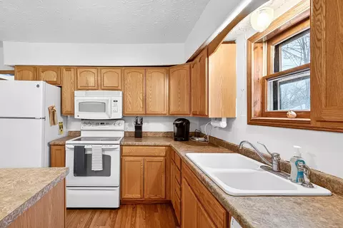 809 S 5th St, Saint Peter, MN 56082 photo 8