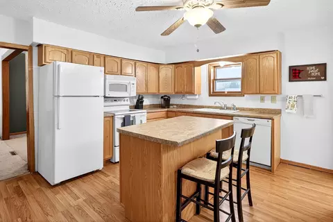 809 S 5th St, Saint Peter, MN 56082 photo 6