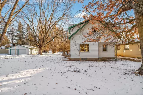 676 Birch Ln S, Shoreview, MN 55126