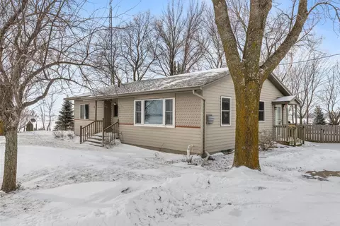 35241 85th St, Waseca, MN 56093