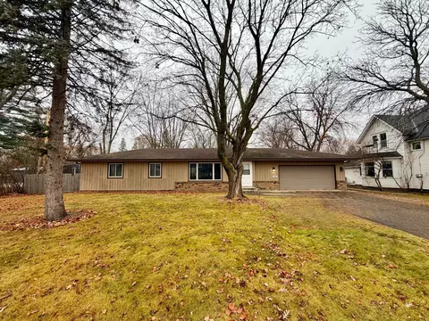 208 3rd St NW, Forest Lake, MN 55025