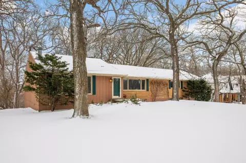 3133 Fairchild Ave, Wayzata, MN 55391