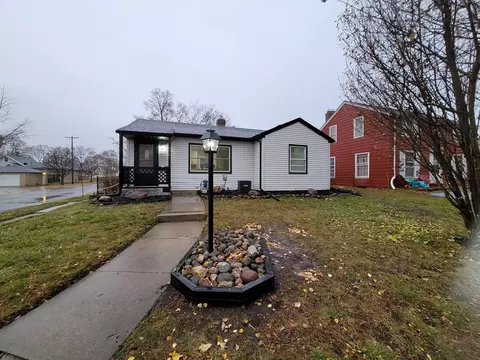 934 Orange Ave E, Saint Paul, MN 55106