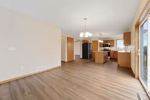 607 Miller Ct, Dundas, MN 55019 photo 21
