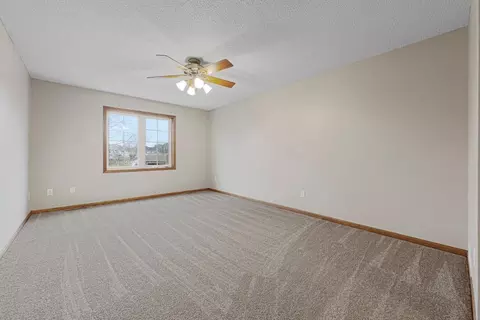 607 Miller Ct, Dundas, MN 55019 photo 28