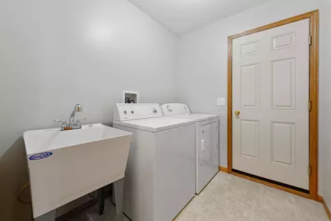 607 Miller Ct, Dundas, MN 55019 photo 27