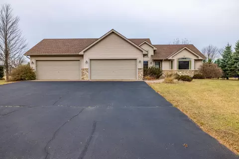 5092 382nd Dr, North Branch, MN 55056
