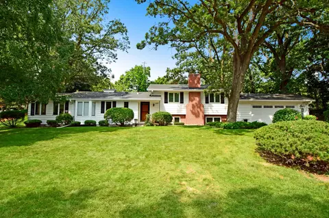 2305 Brookridge Ave, Golden Valley, MN 55422