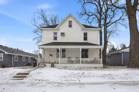 211 Pershing Ave N, New Prague, MN 56071