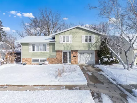 1536 8 12 Ave SE, Rochester, MN 55904