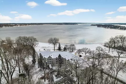5009 Lake Ave #203, White Bear Lake, MN 55110