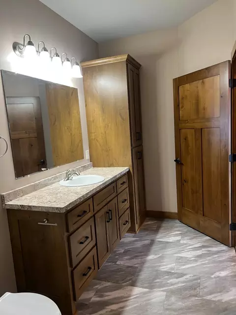 Bath - 16912 Piper Ln, Brainerd, MN 56401 photo 1 of 3