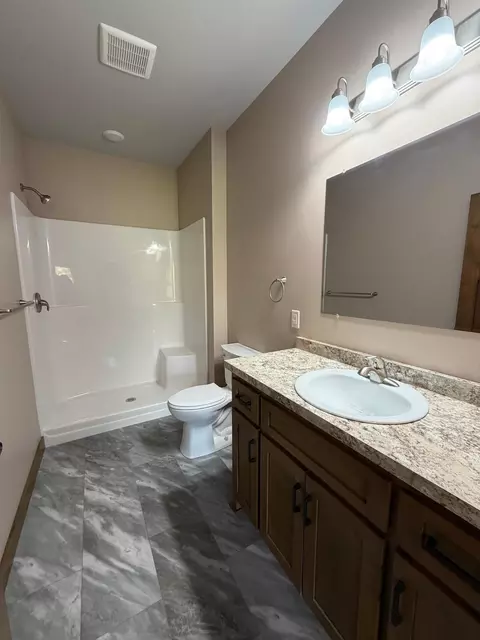 Bath - 16912 Piper Ln, Brainerd, MN 56401 photo 2 of 3