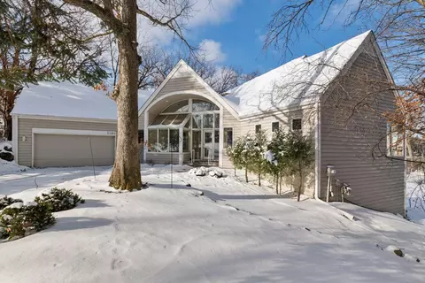 3580 Fairway Dr, Hopkins, MN 55305