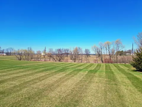 Exterior - 951 Cedar Ave E, Hector, MN 55342 photo 1 of 1
