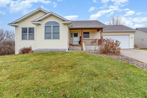 509 Bunker Dr, Northfield, MN 55057