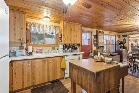 Kitchen - 2170 County Road 5 NW, Hackensack, MN 56452 photo 2 of 5