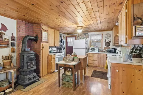 Kitchen - 2170 County Road 5 NW, Hackensack, MN 56452 photo 1 of 5
