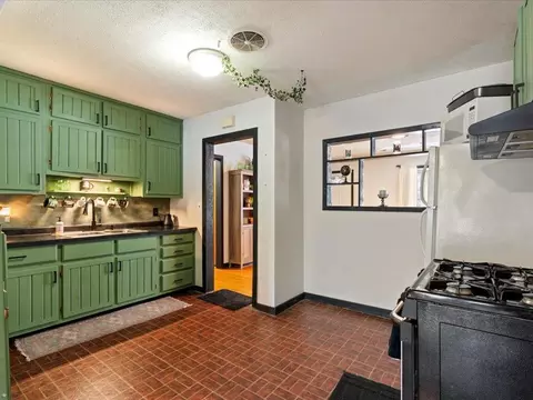Kitchen - 1315 8th Ave NE, Brainerd, MN 56401 photo 2 of 3