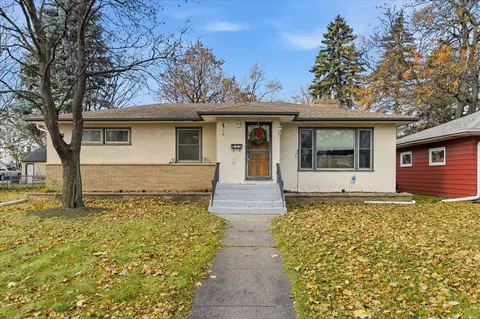 5121 Aldrich Ave N, Minneapolis, MN 55430