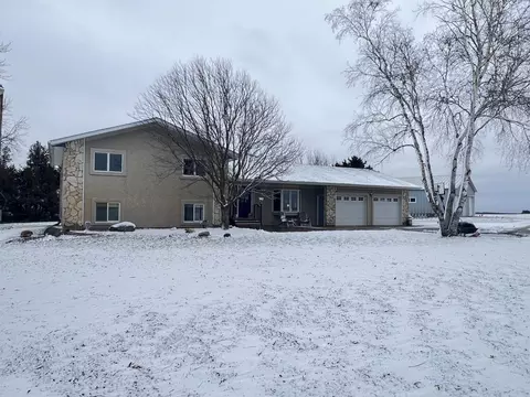77226 230th St, Spring Valley, MN 55975
