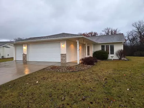 2171 Mcquillan Ct SE, Rochester, MN 55904