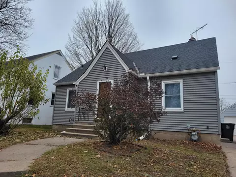 2002 Bush Ave, Saint Paul, MN 55119
