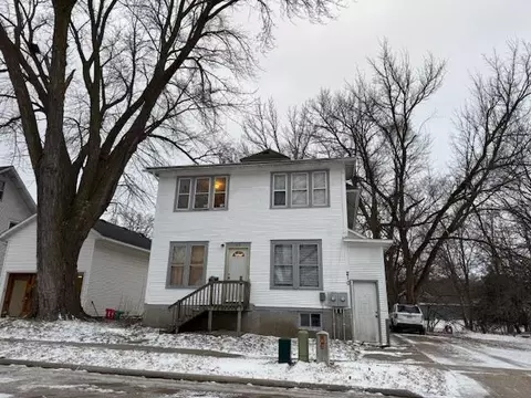 210 7th Ave NE, Waseca, MN 56093