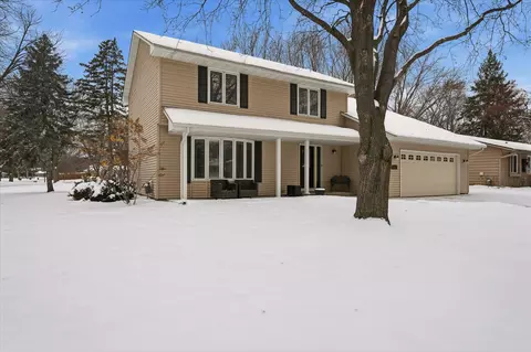 10155 Pilgrim Ln N, Maple Grove, MN 55369
