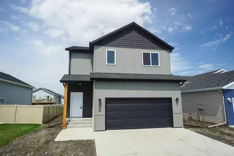 6020 80th Ave S, Horace, ND 58047